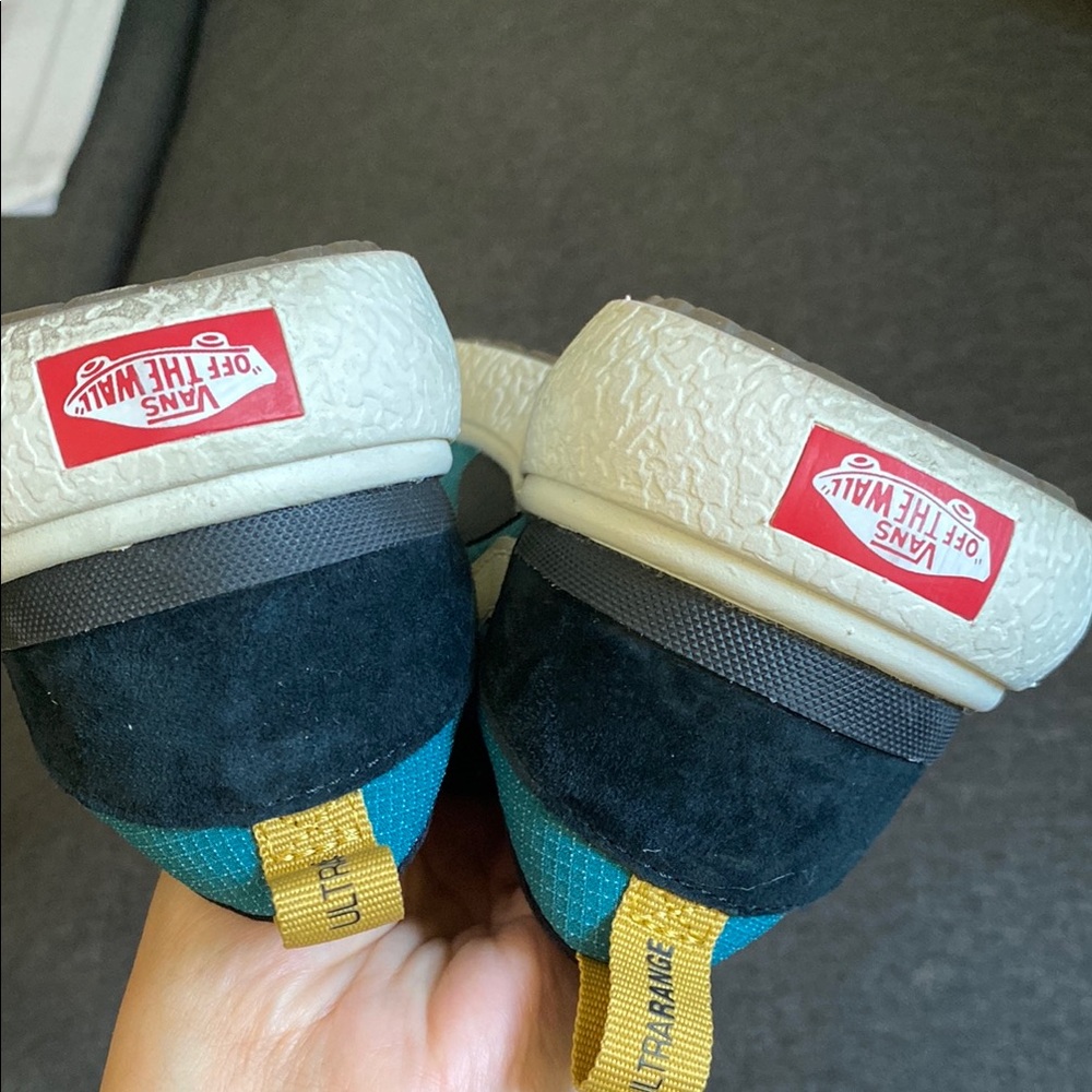 Vans Black and Blue Ultrarange EXO Sneakers with Athletic Design women’s size 7 - Picture 4 of 12